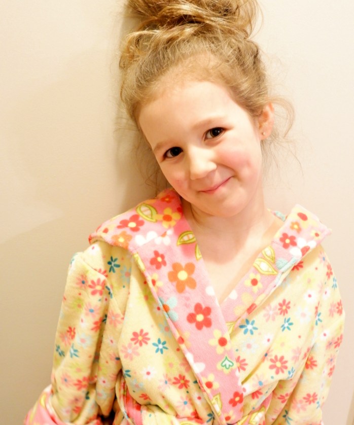 Super-soft reversible child's hooded robe | Easy to sew! {Heather's Handmade Life}
