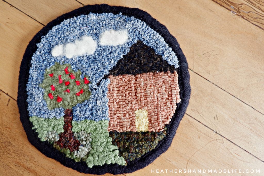 Hooked on Rug Hooking: Why I Needed a Beginner Rug Hooking Class {Heather's Handmade Life}