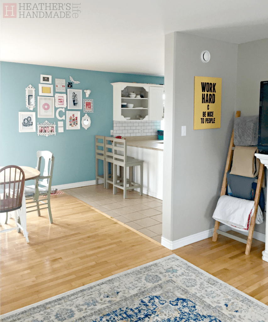 DIY blanket ladder for $10 {Heather's Handmade Life}