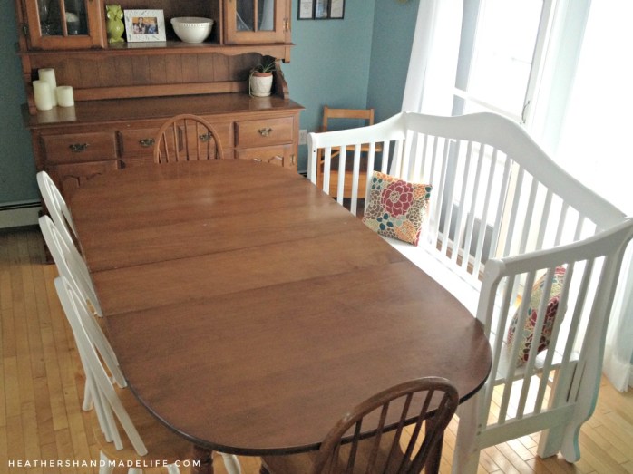 Turn your crib into a bench {Heather's Handmade Life}