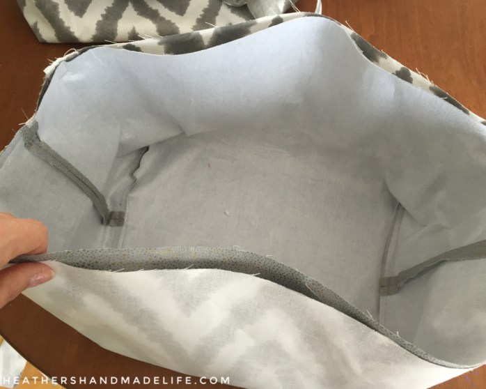 How to sew fabric bins {Heather's Handmade Life}