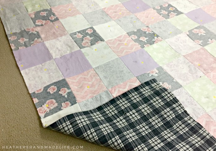 The backwards fabric hack: How to make a FREE quilt using mismatched or ugly fabric {Heather's Handmade Life}
