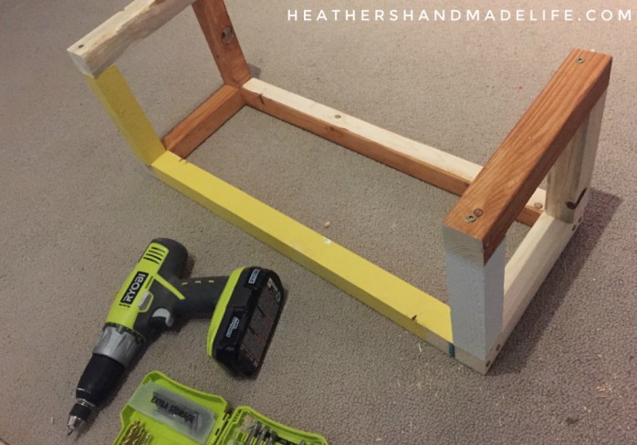 Easy DIY sofa tables {Heather's Handmade Life}