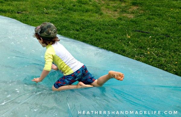 Make a backyard water blob {Heather's Handmade Life}