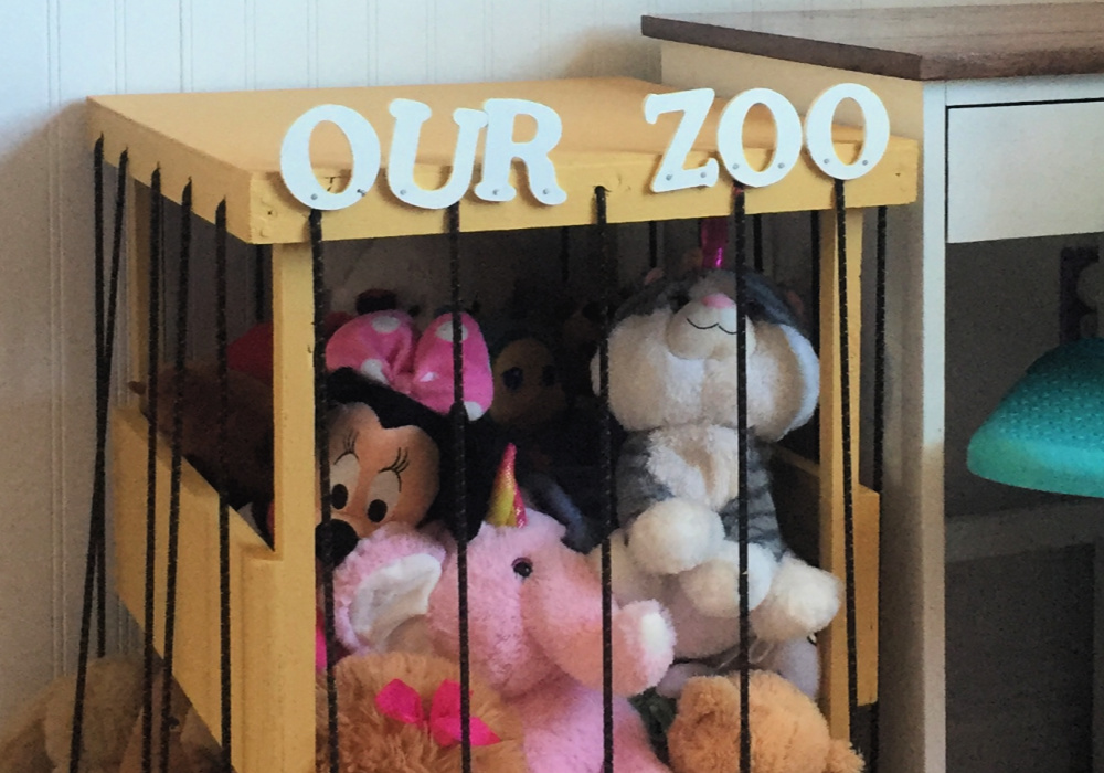 DIY Stuffed Animal Zoo {Heather's Handmade Life}