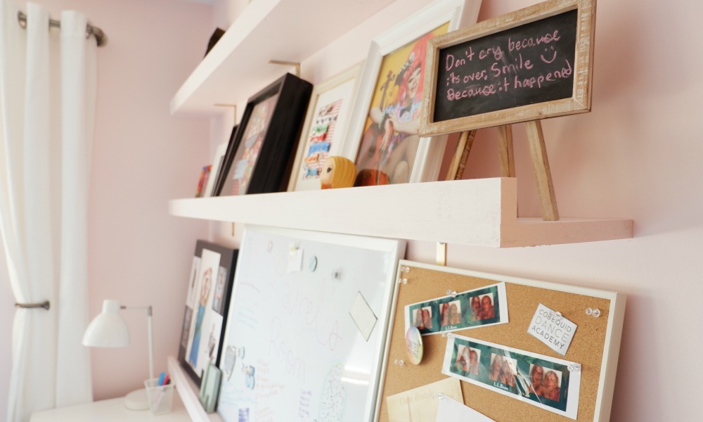 Organized teen bedroom {Heather's Handmade Life}