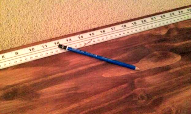 DIY growth chart ruler {Heather's Handmade Life}