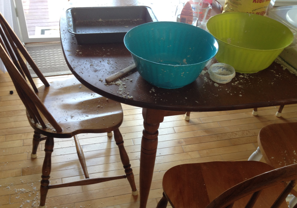 Is the low cost of DIY kinetic sand worth the mess? {Heather's Handmade Life}