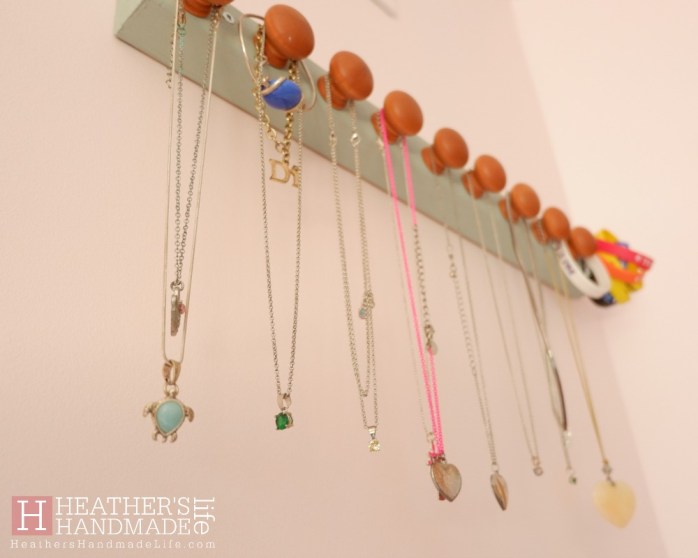 Organized teen bedroom {Heather's Handmade Life}