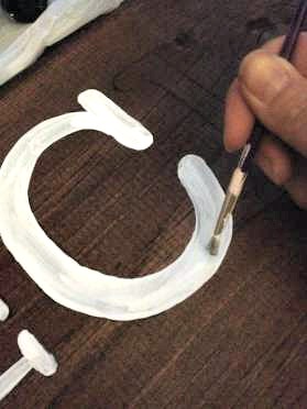 Two ways to letter a wooden sign {Heather's Handmade Life}