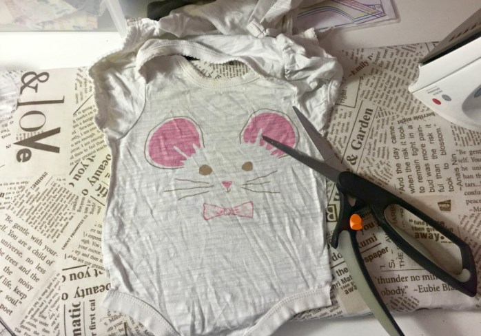 DIY baby clothes quilt {Heather's Handmade Life}