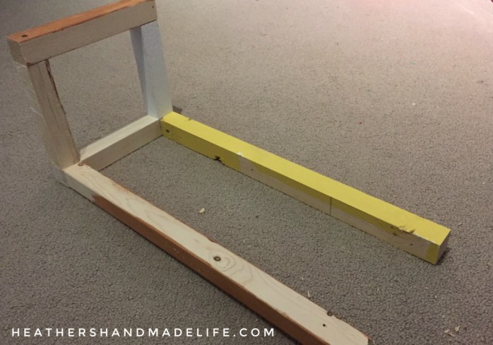 Easy DIY sofa tables {Heather's Handmade Life}