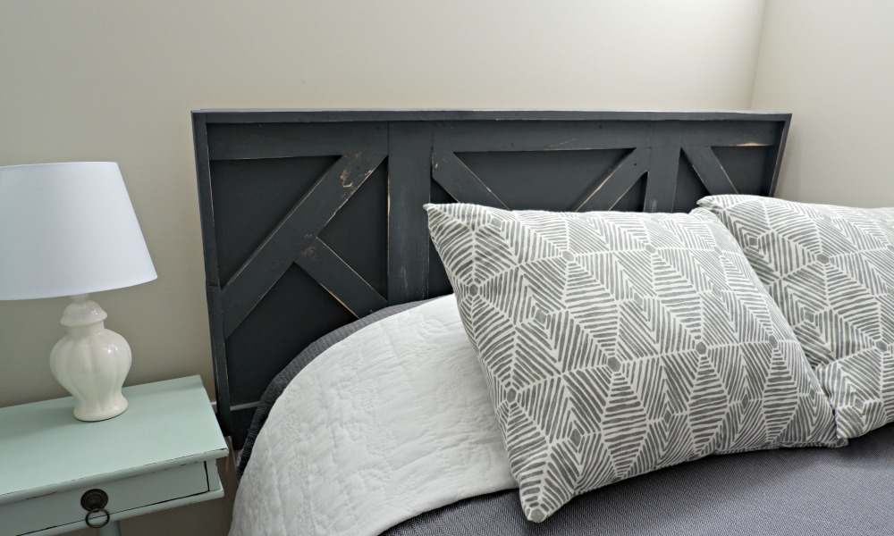 Upcycled DIY headboard {Heather's Handmade Life}