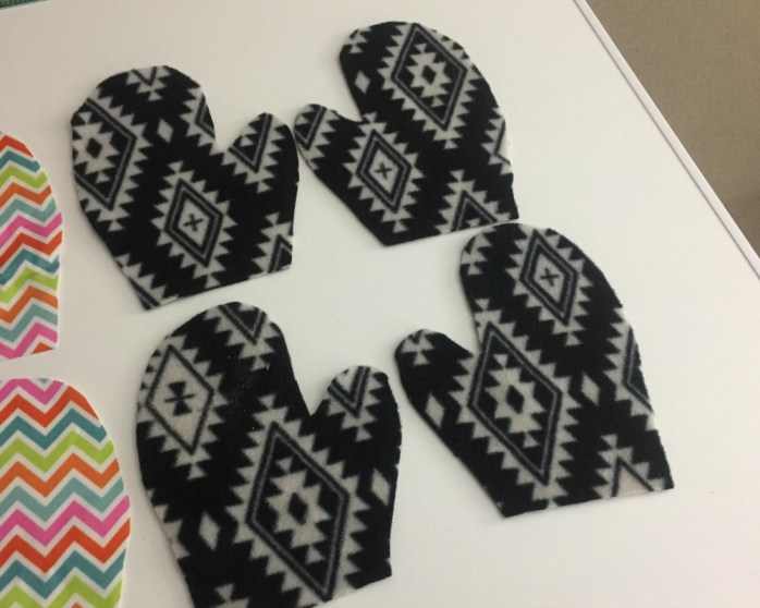 Make your own snow mittens [Heather's Handmade Life}