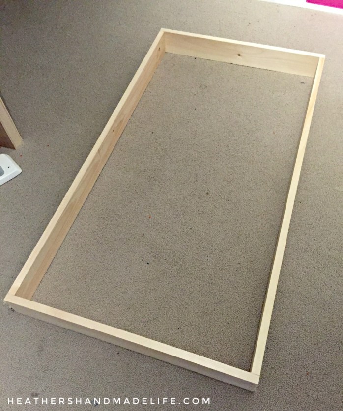 DIY farmhouse coffee table topper {Heather's Handmade Life}