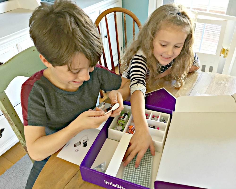 Getting kids excited about STEM {Heather's Handmade Life}