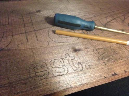 Two ways to letter a wooden sign {Heather's Handmade Life}