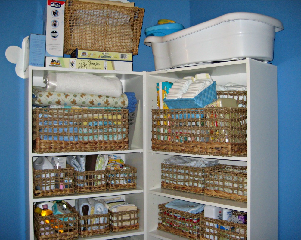 DIY airplane nursery on a tight budget {Heather's Handmade Life}