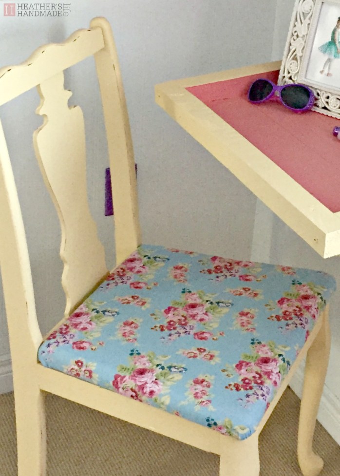 DIY makeup table {Heather's Handmade Life}